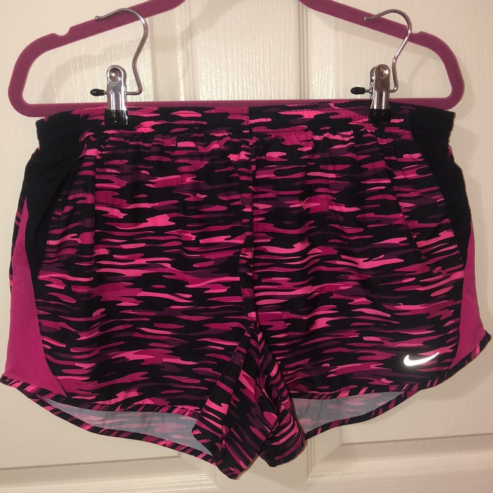 Nike shorts XL